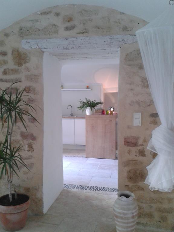 Guesthouse De Cambis B&B Remoulins Luaran gambar