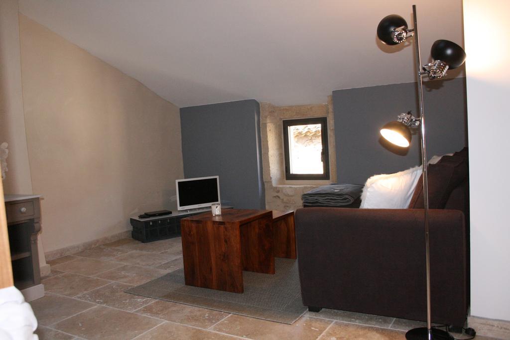 Guesthouse De Cambis B&B Remoulins Luaran gambar