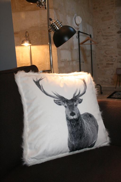 Guesthouse De Cambis B&B Remoulins Luaran gambar